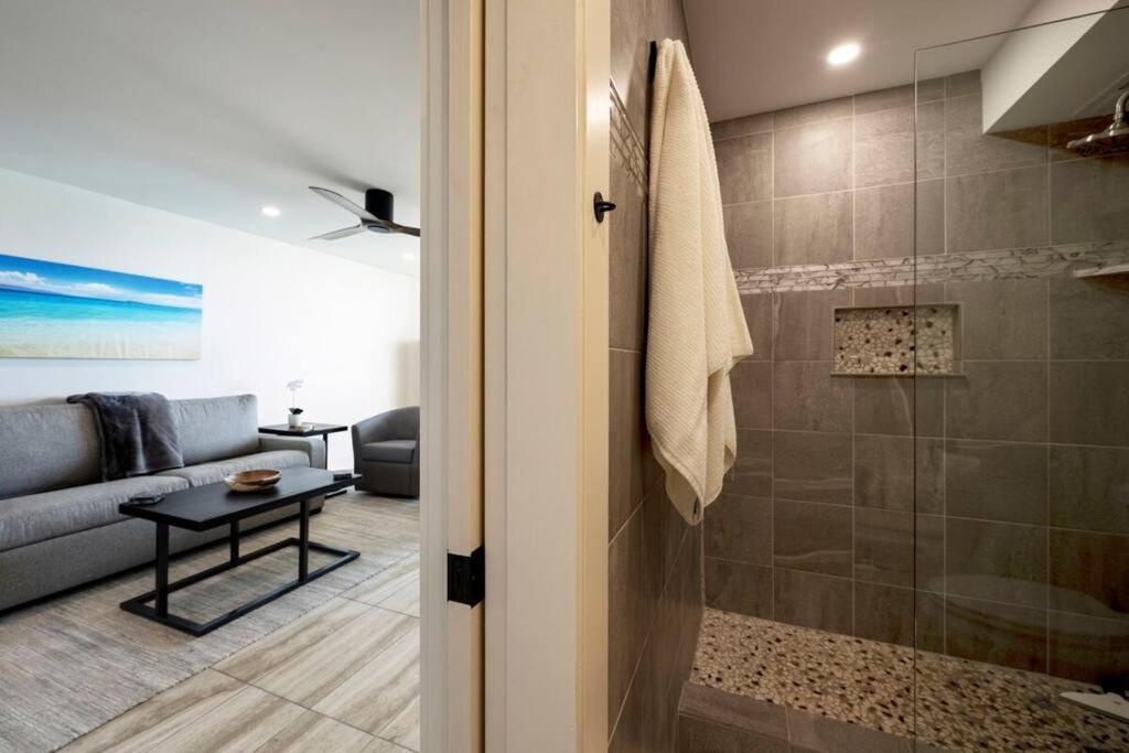 Apartmán Hale Ono Loa 403- Top Floor, Ocean View, & Complete Modern Remodel Kahana Exteriér fotografie